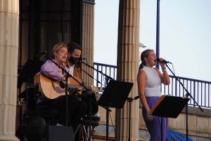 eastbourne bandstand singer songwriters summer concert2